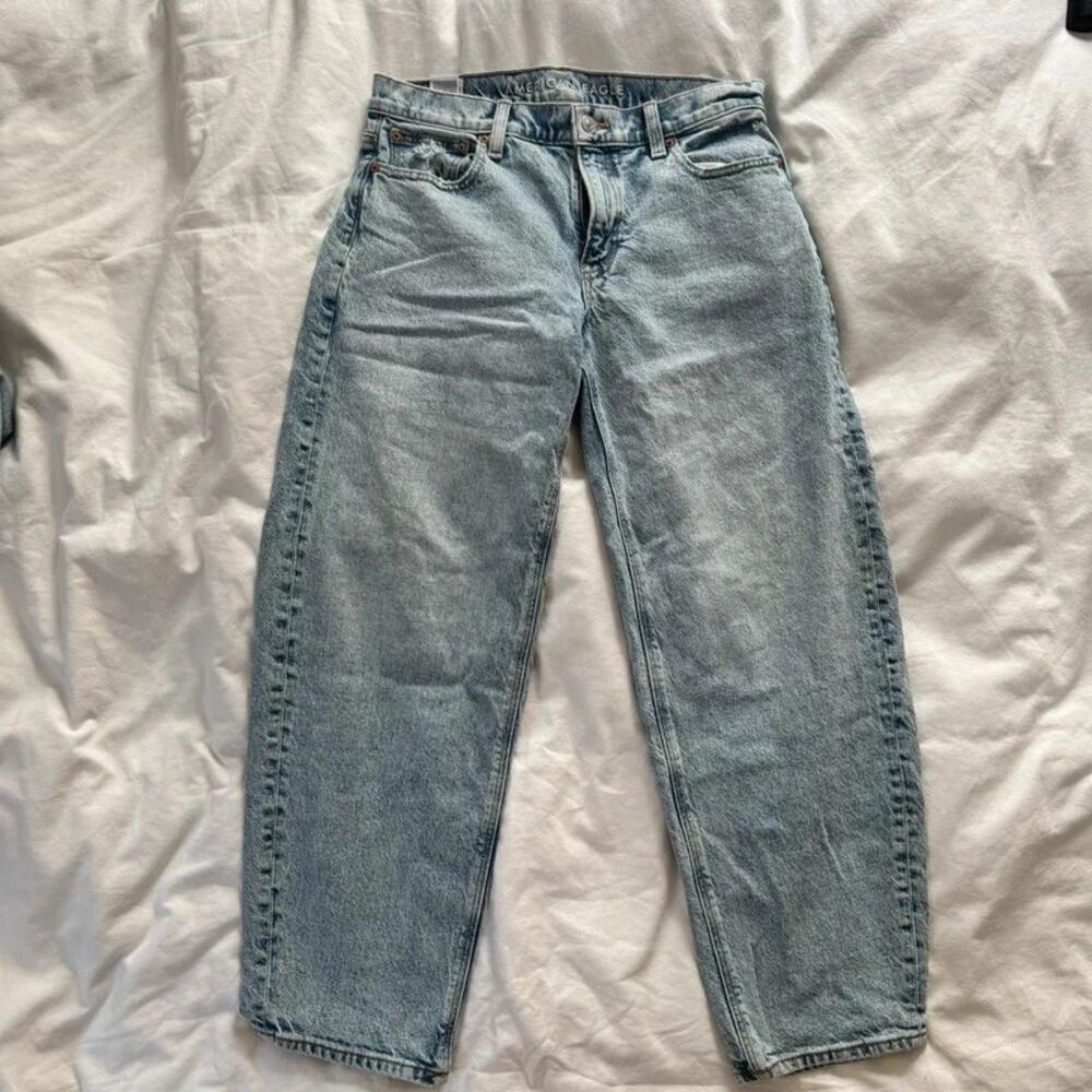 American Eagle Barrel Jeans Size 2 Regular